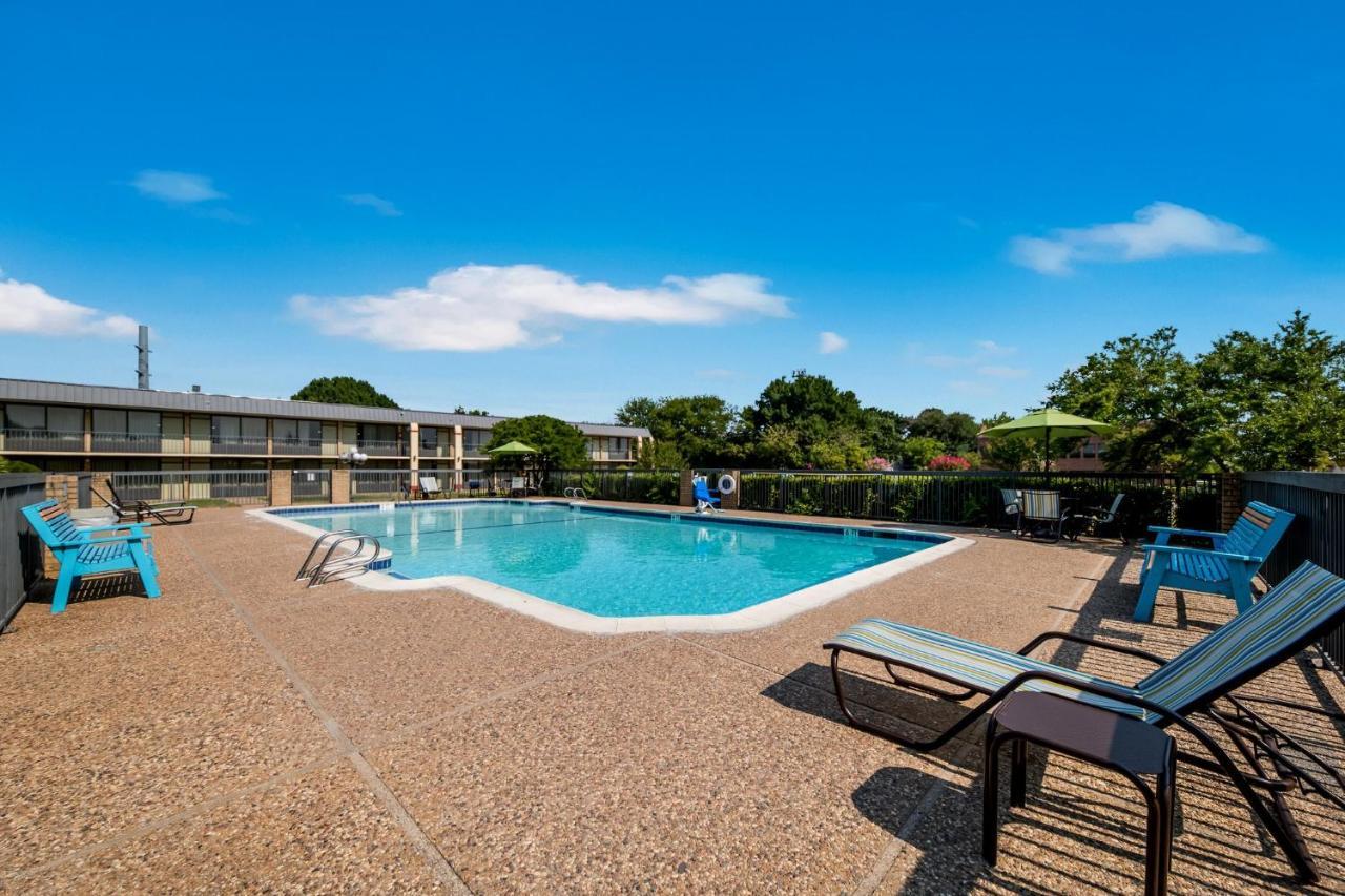 Red Roof Inn & Conference Center Mckinney Exterior foto