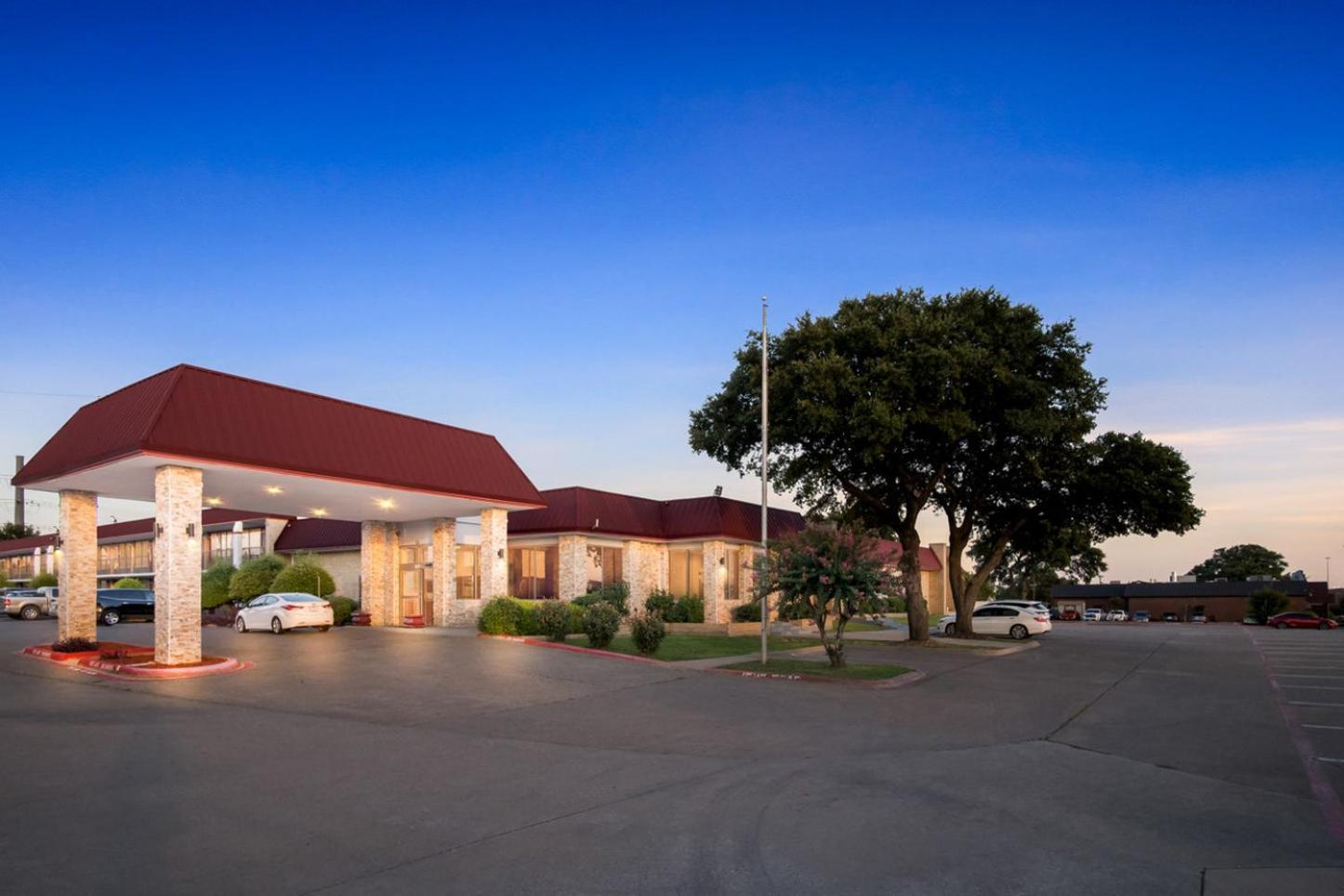 Red Roof Inn & Conference Center Mckinney Exterior foto